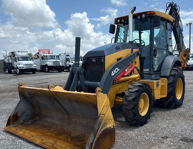 2015 John Deere 410L